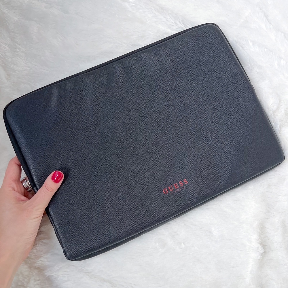 NIP NEW Guess Black Faux Leather Laptop Tablet Zip Case 16"